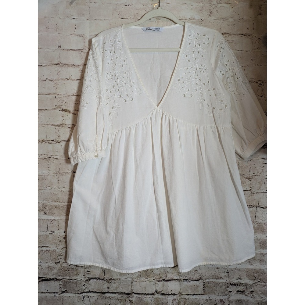 Zara Tunic Top Women's Medium In Ivory Babydoll Style Eyelet Embroidery Romantic